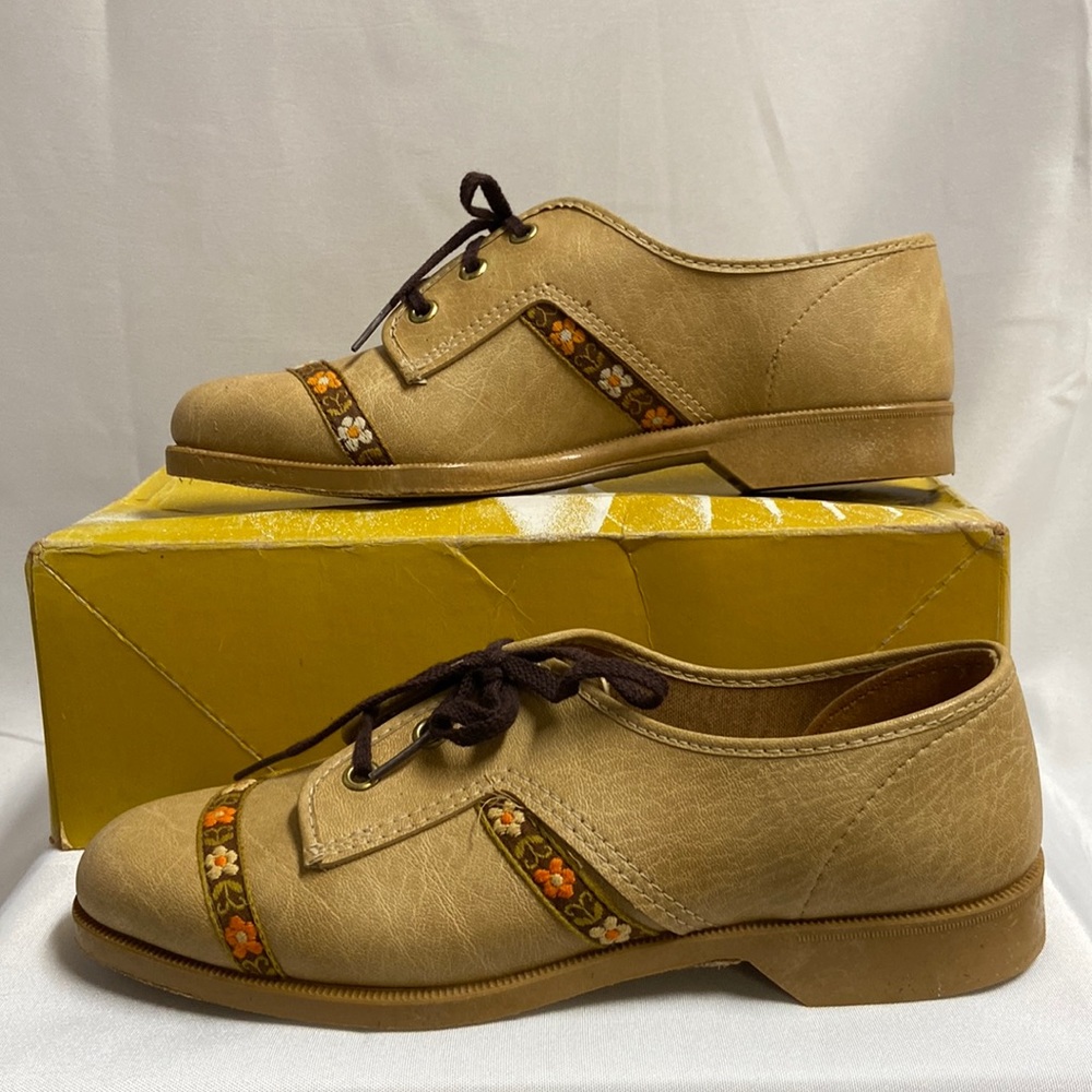 JCPenney Tan Floral Women's Shoes